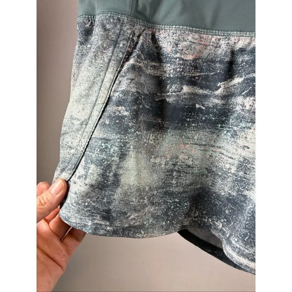 Lululemon Run Times Shorts II 4” in Azurite Mint Tint Multi Mystic Green Size 6